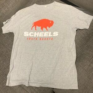 SCHEELS South Dakota Large (L) Men’s Tee with Buffalo